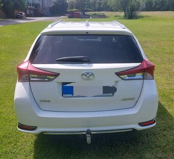Prodám Toyota Auris kombi - 4