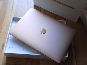 Apple MacBook Air 13,3" (2020)/M1/8GB RAM/256GB/ZÁRUKA/TOP - 4
