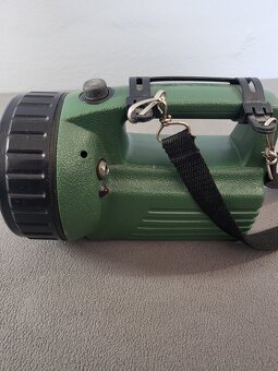 Výkonná halogenová svítilna PAVEXIM S-3810 - 4