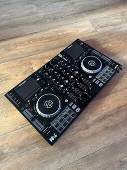 Numark NV - 4