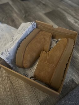 UGG Classic Ultra Mini Platform – Chestnut - nové - 4