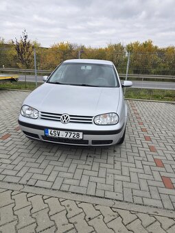VW Golf  1.9 TDI - 4