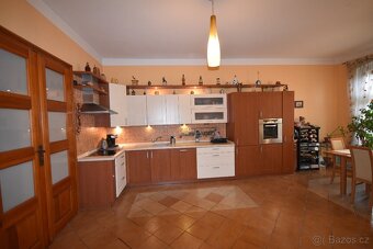 Prodej prostorného bytu 3+1 o výměře 170m² v obci Vidnava - 4