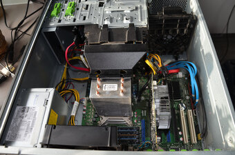 Fujitsu Celsius M730n Xeon/32GB/SSD 512/GTX960 - 4