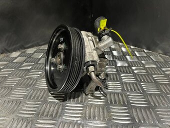 //Čerpadlo Servořízení Mercedes 2.2/2.7/3.0CDI// - 4