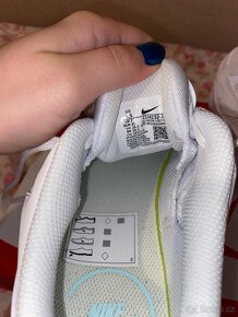 Nike Air Max Bolt WMNS - 4