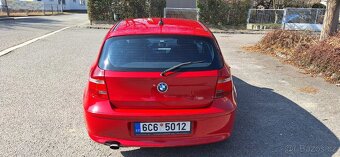 BMW E87 116i, 90 kW, 6 st. automat, benzin,  2 sady kol - 4