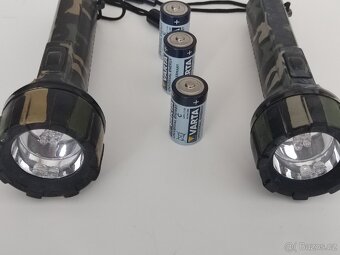 Dvakrát LED ARMY svítilna 4x dioda v top stavu - 4