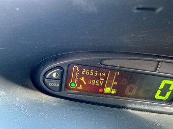 xsara Picasso 1.6hdi ( porucha motoru) - 4
