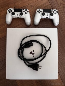 Playstation 4 PRO 1TB - 4