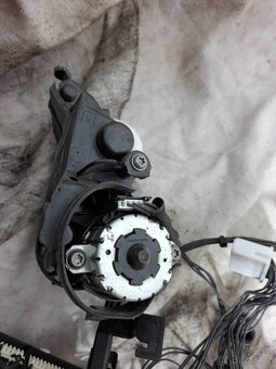 Chladiče LED světlomety BMW F10 - 4