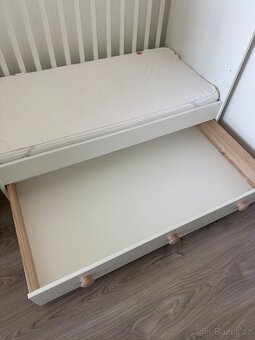 Postýlka GONATT včetně matrace a zábrany - 4