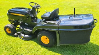 Značkový sekací zahradní traktor Husquarna Partner - 4
