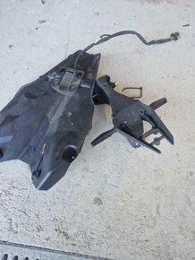 DUCATI 848 1098 1198 Tepelný štít a držák SPZ s osvětlením - 4