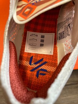 Nike ZoomX Vaporfly Next% 3 PRM - 4
