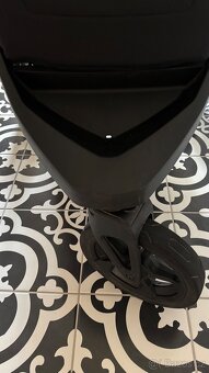 Thule Spring Midnight Black - 4