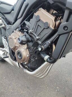 Honda CB 650R ČR 2022 6 tkm - 4