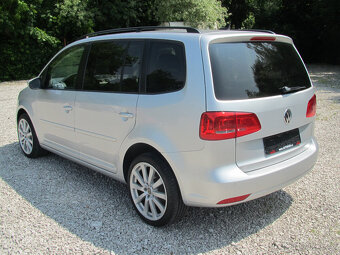 Volkswagen Touran 1.4 Fsi 7Míst - 4