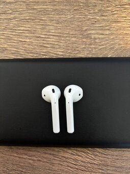 Zánovní Apple AirPods 2 - 4