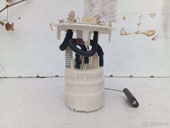 Citroen C2 1.1 - Palivové čerpadlo Pierburg - 4
