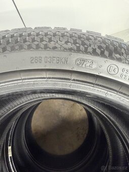 Zimní pneu - 235/45R18 - 4