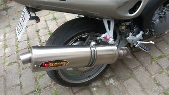 Prodám Triumph 955i RS - 4