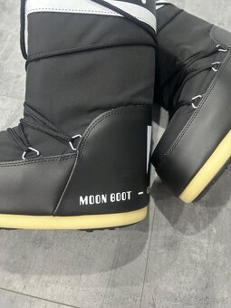 Moon Boot - 4
