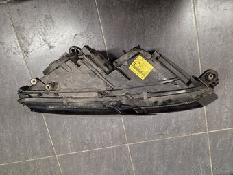 pravé přední světlo Škoda Octavia III  5E1 941 016 C - 4