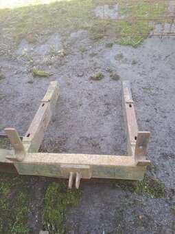 Rám na traktor Zetor - 4