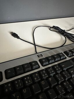 Česká klávesnice HP KU-0316 + myš - 4