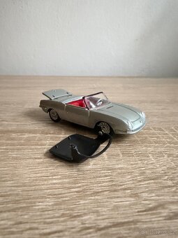 FIAT 850 Bertone 1:43 - 4
