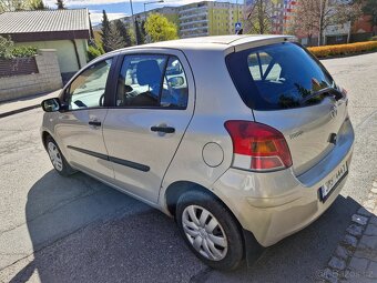 Toyota Yaris - 4