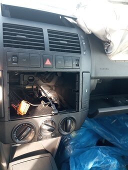 VW polo 1.9 TDI 74 kw - 4