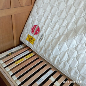 Starožitná postel s polohovatelným roštem+matrace (postel 1) - 4
