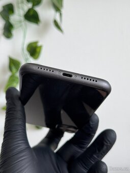 iPhone 11 64GB černý - záruka, DPH - 4