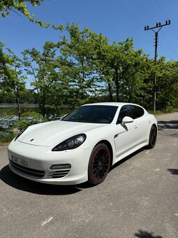 Porsche Panamera 4 - 4