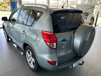 Toyota RAV4 2.0 VVT-i,4x4,AUTOMAT,TAŽNÉ,ČR - 4