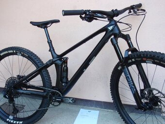 Nové YT Izzo Core 1 Carbon 2024 - 4