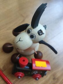 dřevěné figurky na pružině - 4