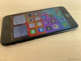 iPhone SE (2020) 64GB Černý, baterie 91% - 4