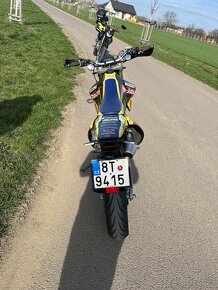 Suzuki DRZ400 SM - 4