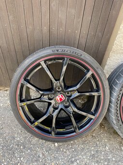 Oem kola Honda Civic type r fk8 5x120 r20 letní pneu - 4