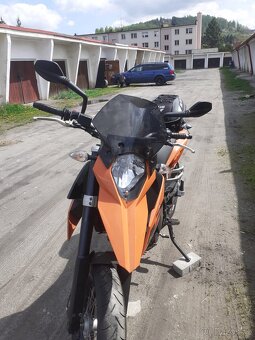 KTM 690 - 4