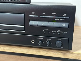 TASCAM DA-20 KVALITNÍ DAT REKORDÉR S DÁLKOU - 4