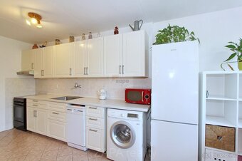 Prodej bytu 3+1/L 86 m2, Praha 6 Řepy, osobní vlastnictví - 4