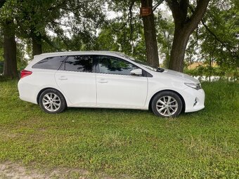 Toyota Auris Touring Sports 1.6 97KW - 4