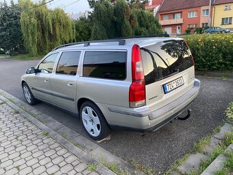 Volvo V70 - 4
