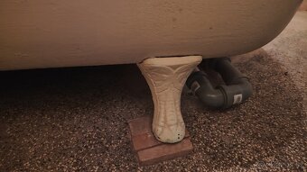 Litinová vana na nožičkách - 4