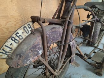 Indian Scout 600 ccm r.v. 1923 - 4