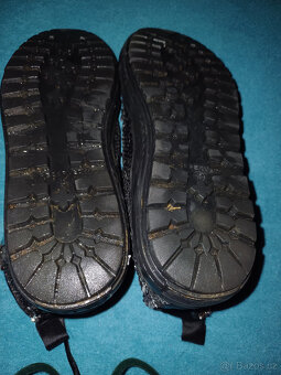 Zateplené flitrové tenisky Reserved - 4